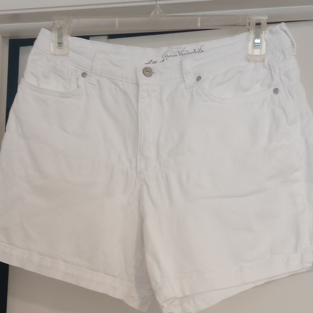White Women's Shorts